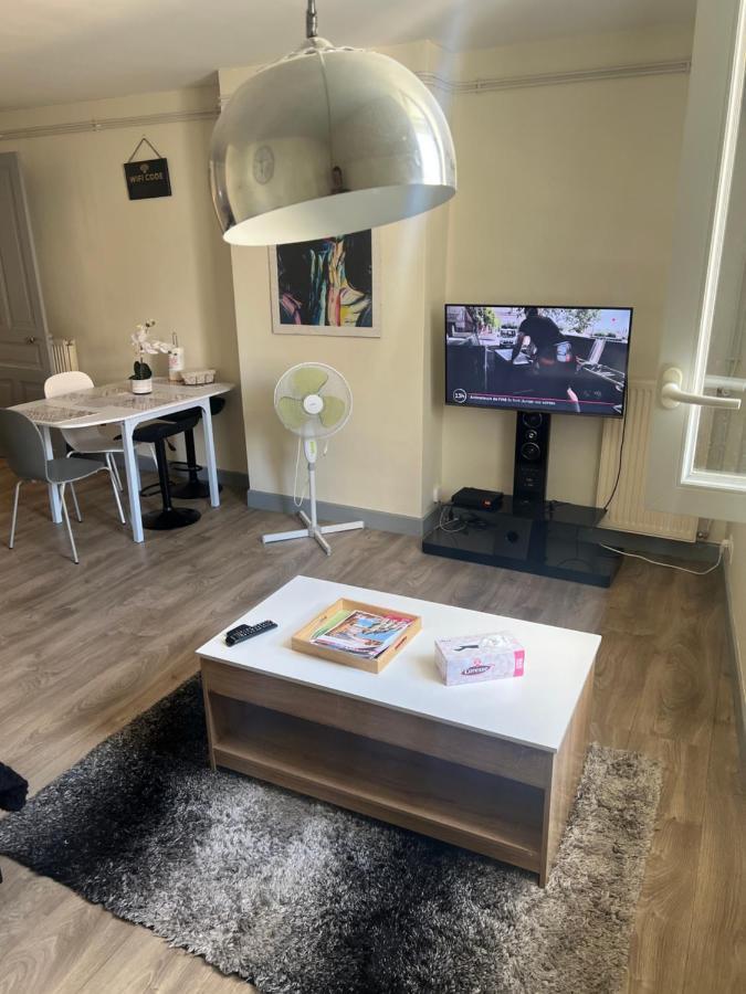 Appartement Hyper Centre Тюл Екстериор снимка